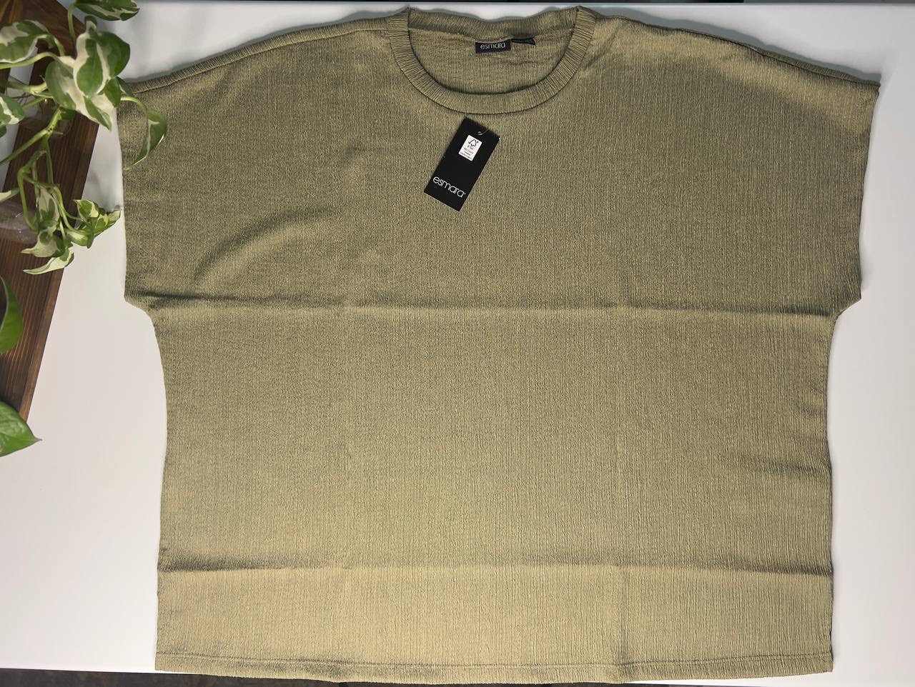 تیشرت سبز صدری کریشه برند esmara سایز XL